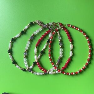 [Vintage] Set of 4 Beaded Bracelets